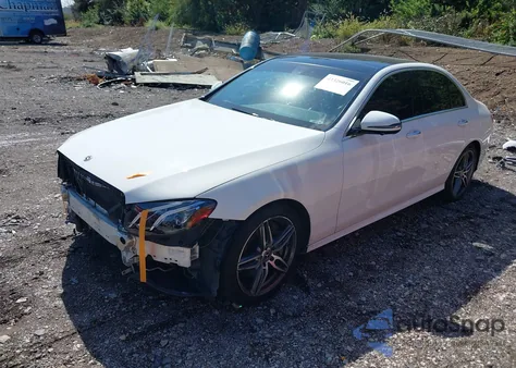 2020 Mercedes-Benz E 350 4Matic z USA, uszkodzony, nr VIN W1KZF8EB5LA814082